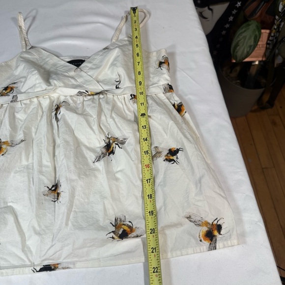 Victoria Beckham for Target Ivory Tank Top With Bee Print - Picture 11 of 15